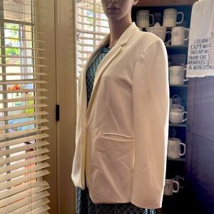 Tahari Ivory/White Blazer size 10